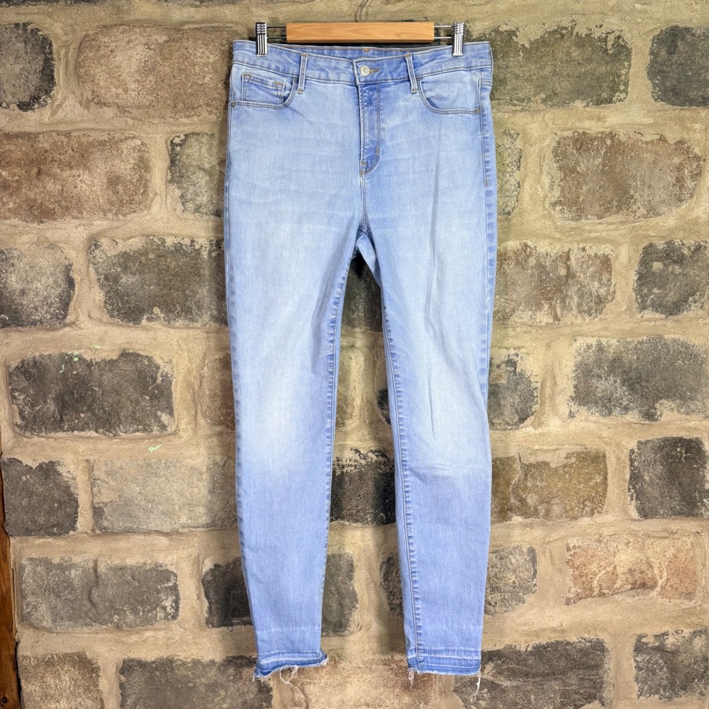Old Navy Rockstar Super Skinny Built-In Sculpt Light Wash Raw Hem Jeans 12 Tall